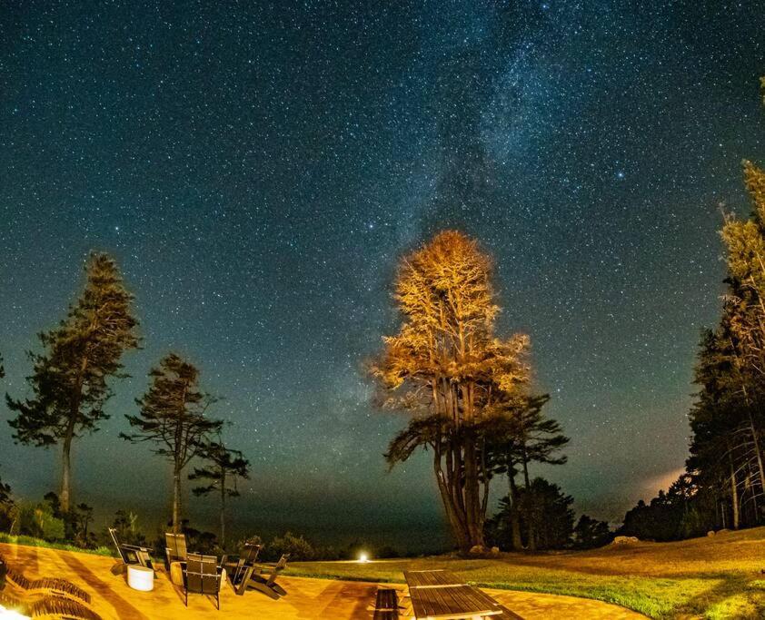 Driftwood Lodge ~ 5 Bedroom / 7 Bath ~ 30-Acre Private Estate On Hwy 1 ~ Hot Tub ~ Oceanview ~ Reunions & Retreats Walsh Landing Exterior photo