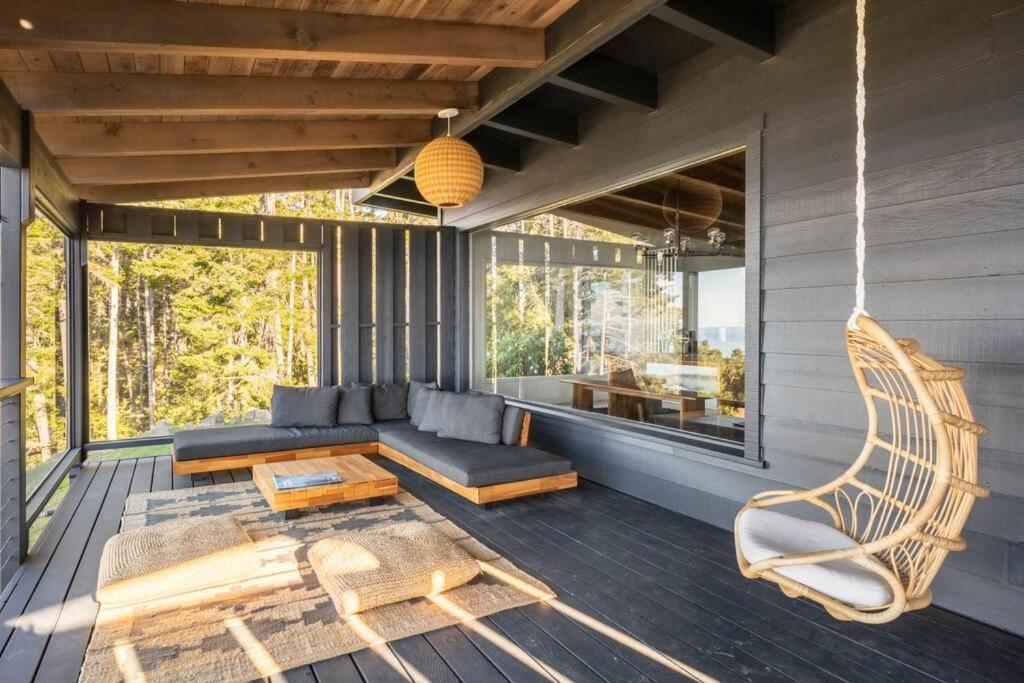 Driftwood Lodge ~ 5 Bedroom / 7 Bath ~ 30-Acre Private Estate On Hwy 1 ~ Hot Tub ~ Oceanview ~ Reunions & Retreats Walsh Landing Exterior photo